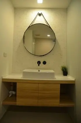 1 Bedroom Apartment with Pool View