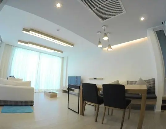 2 Bedrooms Apartment with Pool View