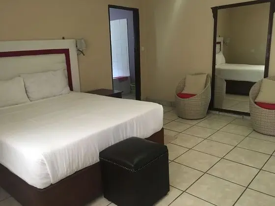 Standard Tek Büyük Yataklı Oda