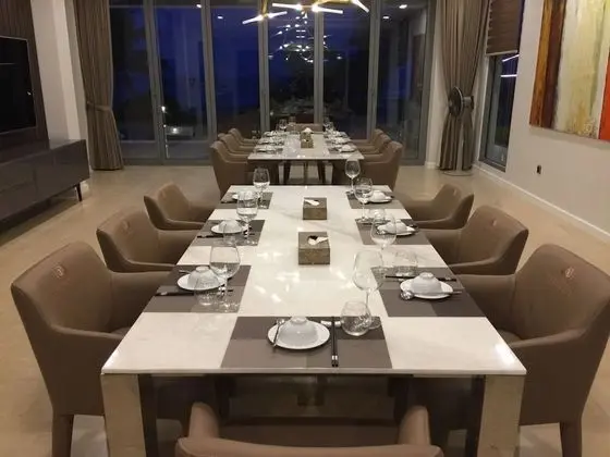 Luxury Villa (8 Bedrooms)