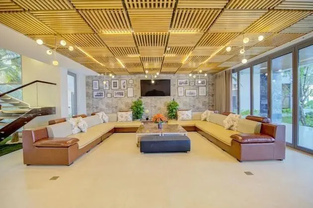 Luxury Villa (8 Bedrooms)