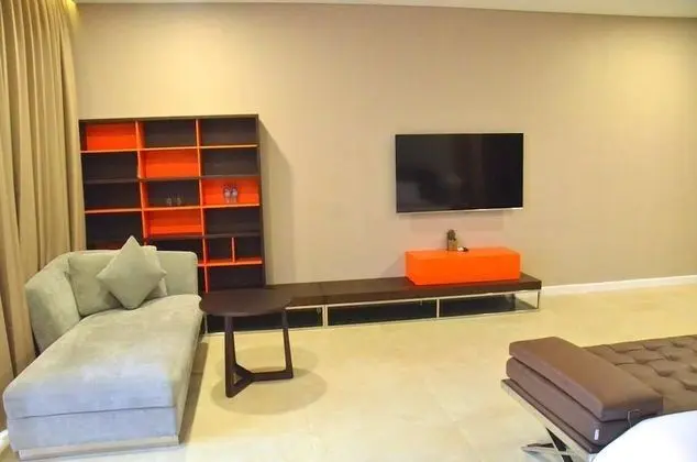 Luxury Villa (8 Bedrooms)