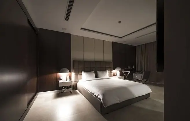 Luxury Villa (8 Bedrooms)