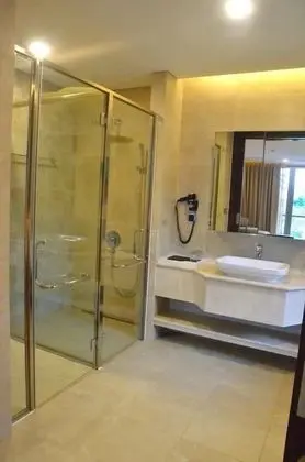 Luxury Villa (8 Bedrooms)