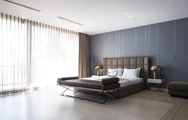 Luxury Villa (8 Bedrooms)
