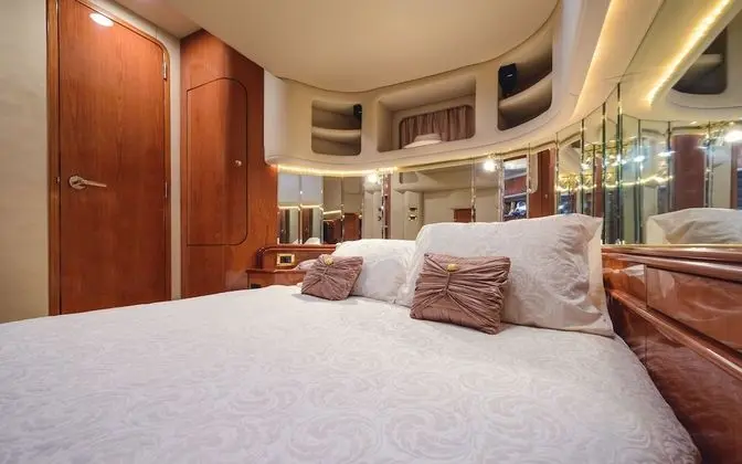 Luxury Karavan, 2 Yatak Odası, Sigara İçilmez, Liman Manzaralı