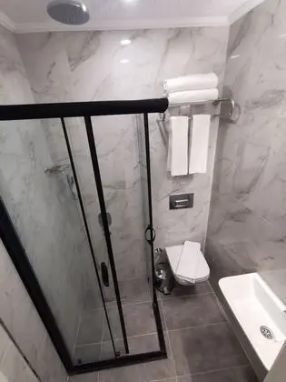 Deluxe Tek Büyük veya İki Ayrı Yataklı Oda