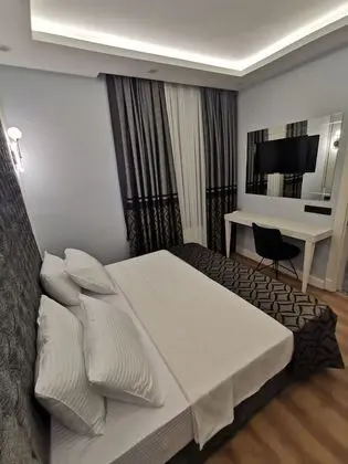 Standard Tek Büyük veya İki Ayrı Yataklı Oda