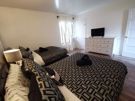 Luxury Süit, 2 Büyük (Queen) Boy Yatak