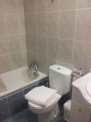 Üç Kişilik Oda
