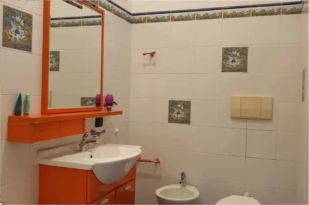 Basic Ortak Ranzalı Oda, Karma Ranzalı Oda (8 Bed)