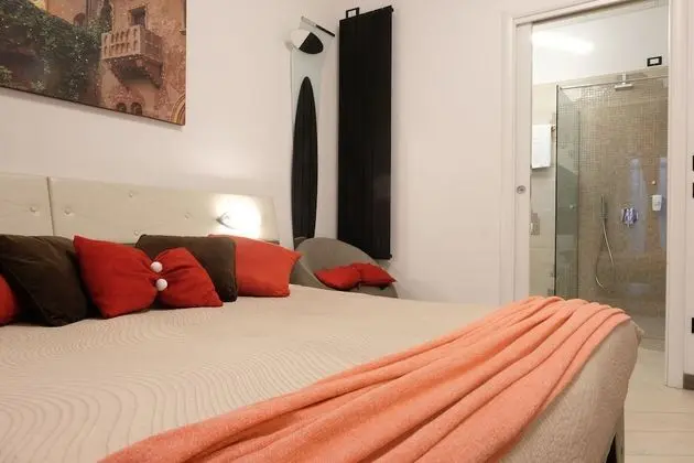 Tek Büyük Yataklı Oda, Banyolu/Duşlu