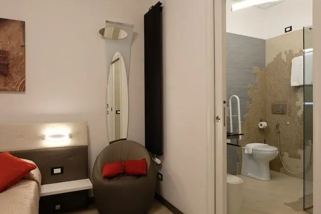 Tek Büyük Yataklı Oda, Banyolu/Duşlu