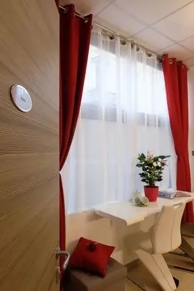 Tek Büyük Yataklı Oda, Banyolu/Duşlu