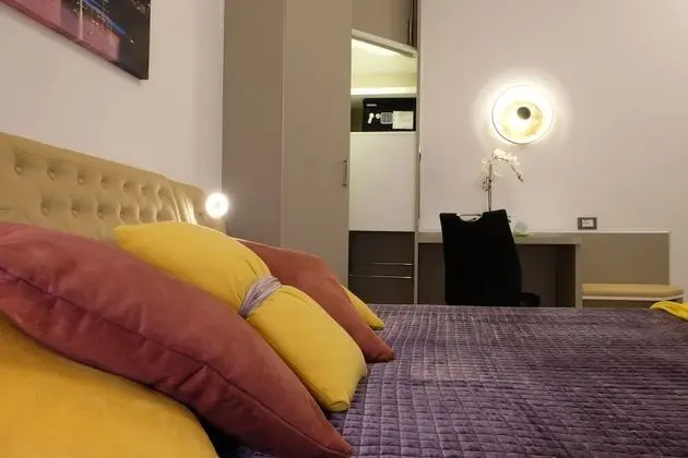 Tek Büyük Yataklı Oda, Banyolu/Duşlu