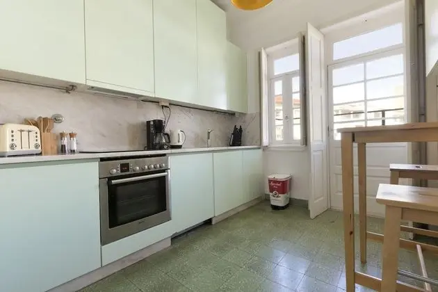 Apart Daire, 4 Yatak Odası, Balkon, Şehir Manzaralı