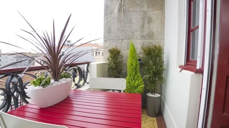 Apart Daire, 4 Yatak Odası, Balkon, Şehir Manzaralı