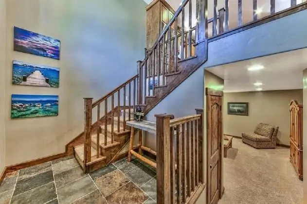Ev, Birden Çok Yatak (Lv12: luxury villa with hot tub)