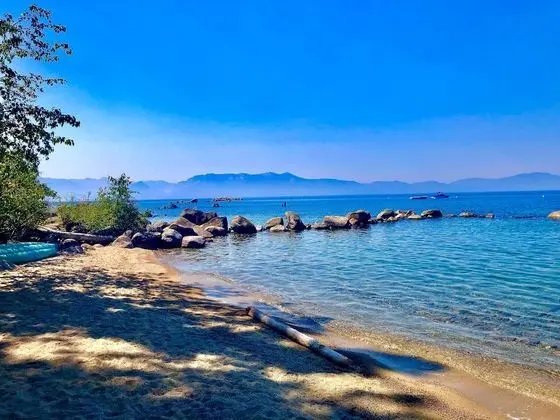 Ev, Birden Çok Yatak (Lv12: luxury villa with hot tub)
