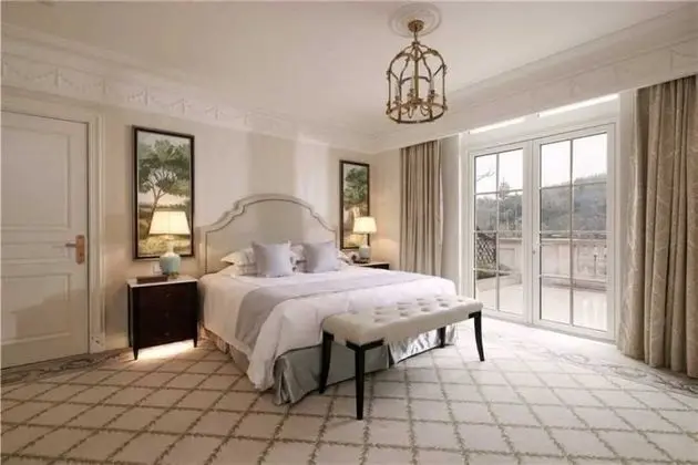 Basic Tek Büyük Yataklı Oda