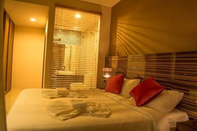Deluxe Tek Büyük veya İki Ayrı Yataklı Oda, 1 En Büyük (King) Boy Yatak, Buzdolabı, Denize Sıfır