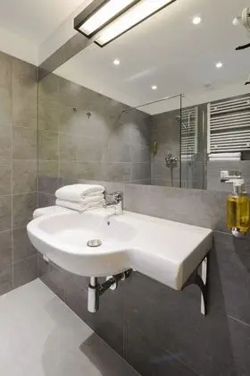 Superior Süit, 1 En Büyük (King) Boy Yatak (optional Kitchenette)