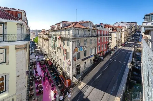 Superior Oda, Şehir Manzaralı