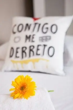 Tek Büyük Yataklı Oda, 2 Tek Kişilik Yatak, Ortak Banyo, Şehir Manzaralı