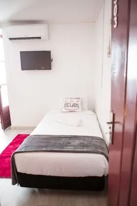 Tek Büyük Yataklı Oda, 2 Tek Kişilik Yatak, Ortak Banyo, Şehir Manzaralı