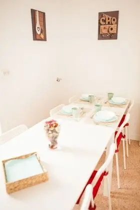 Tek Büyük Yataklı Oda, 2 Tek Kişilik Yatak, Ortak Banyo, Şehir Manzaralı