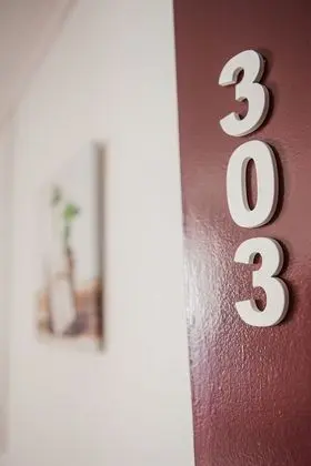 Tek Büyük Yataklı Oda, Ortak Banyo