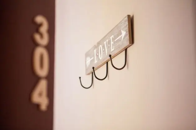 Tek Büyük Yataklı Oda, Ortak Banyo