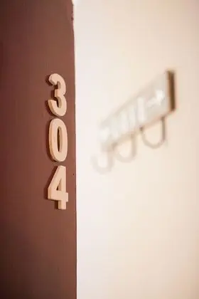 Tek Büyük Yataklı Oda, Ortak Banyo