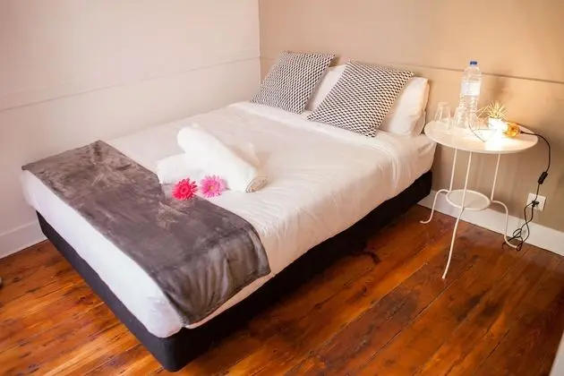 Tek Büyük Yataklı Oda, Ortak Banyo