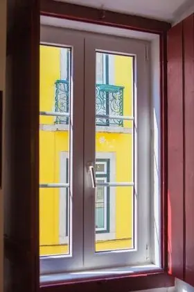 Tek Büyük Yataklı Oda, Ortak Banyo (Balcony)