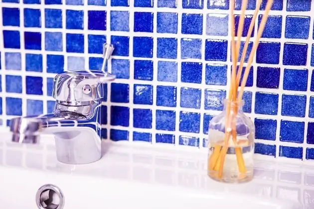 Tek Büyük Yataklı Oda, Ortak Banyo (Balcony)