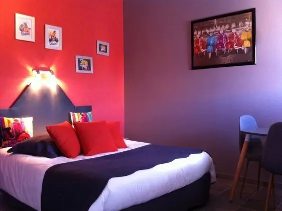 Tek Büyük Yataklı Oda