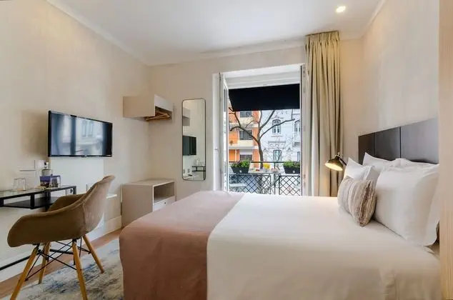 Tek Büyük Yataklı Oda, Balkon