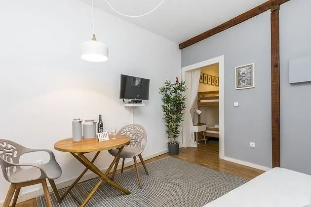 Apart Daire, 1 Yatak Odası (1)