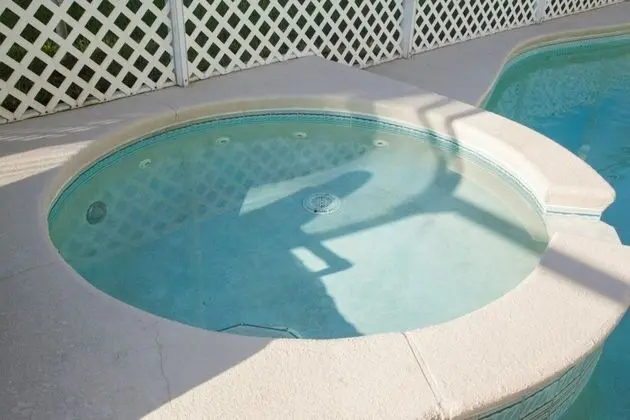 Family Villa, Sıcak Su Havuzu, Bahçeli