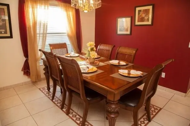 Family Villa, Sıcak Su Havuzu, Bahçeli