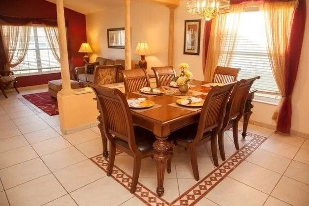 Family Villa, Sıcak Su Havuzu, Bahçeli