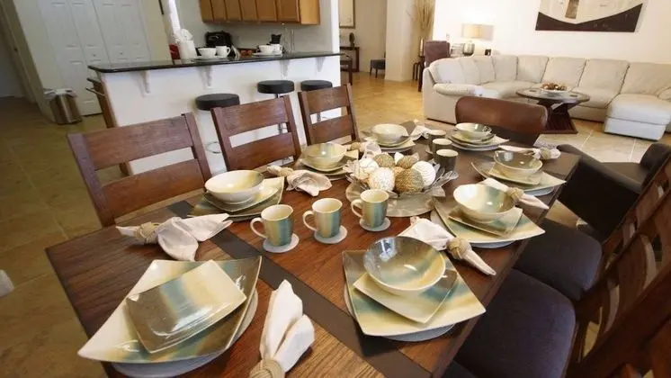 Family Villa, Sıcak Su Havuzu, Bahçeli