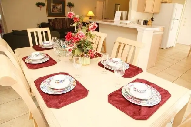 Family Villa, Kişiye Özel Havuzlu, Bahçeli