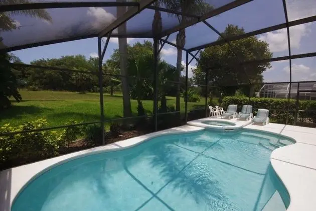 Family Villa, Sıcak Su Havuzu, Bahçeli