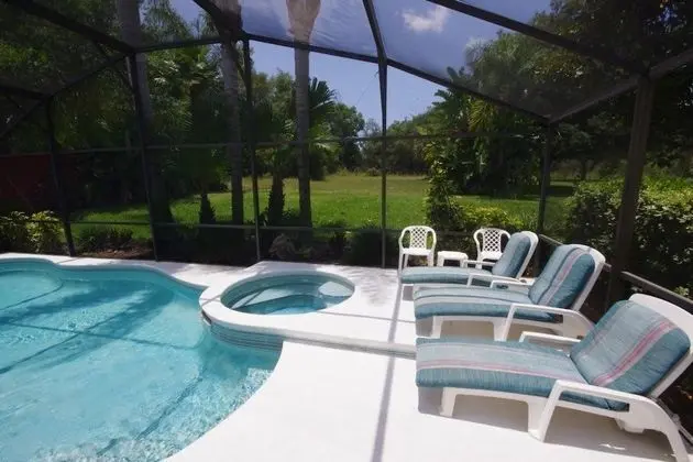 Family Villa, Sıcak Su Havuzu, Bahçeli