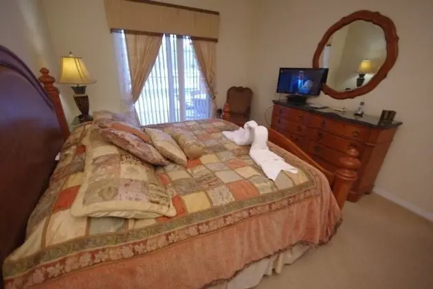 Family Villa, Sıcak Su Havuzu, Bahçeli