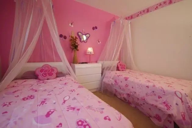 Family Villa, Sıcak Su Havuzu, Bahçeli