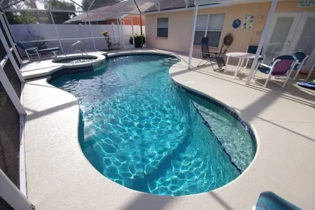 Family Villa, Sıcak Su Havuzu, Bahçeli