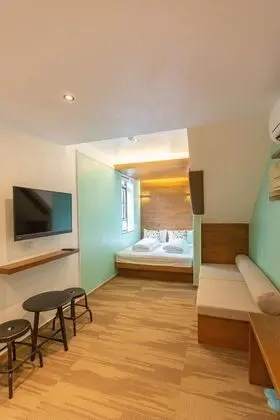Deluxe Oda (with Sofa)